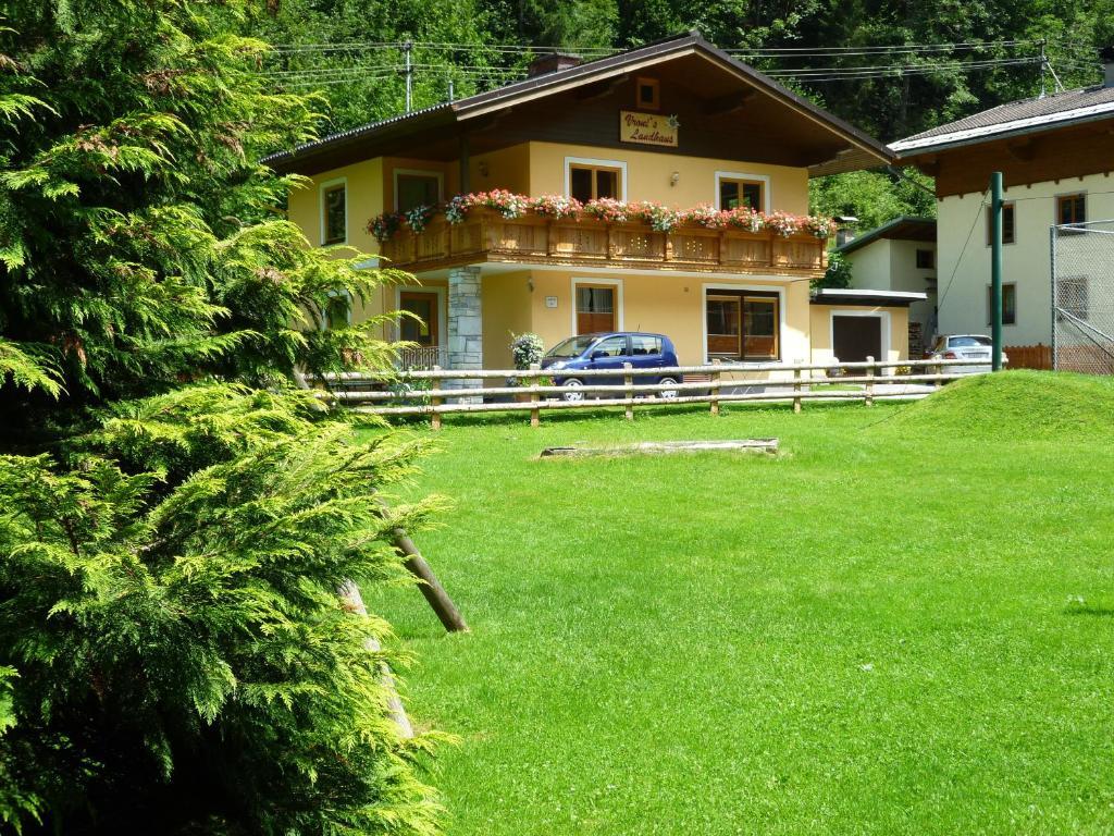 Vronis Landhaus Apartments Hüttau Zewnętrze zdjęcie